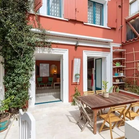 La Petite Toscane De Marseilles Buitenkant foto